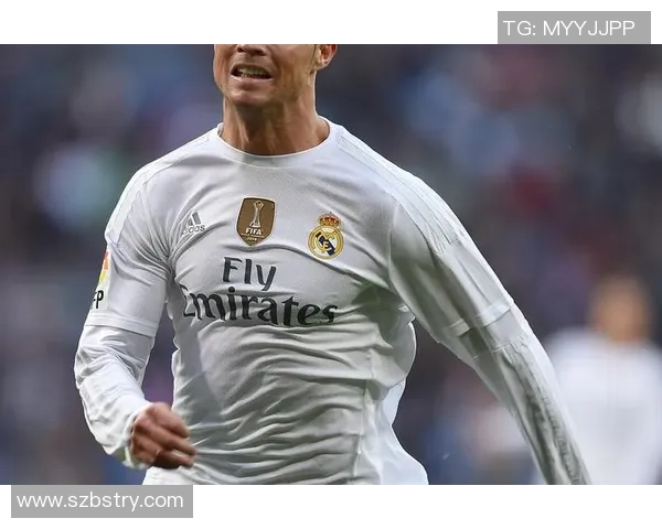 球星独门足球射门绝技全面解析从力量到技巧展现进球艺术