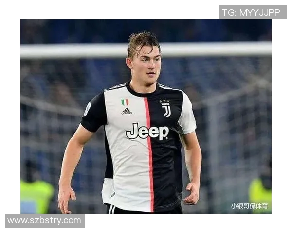 越南足球球星年薪曝光:顶级球员收入超百万美元引发热议 越南足球球星年薪曝光:顶级球员收入超百万美元引发热议